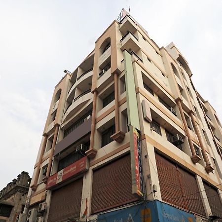 Oyo Flagship 118 Atithi Satkar Hotell Varanasi Exteriör bild