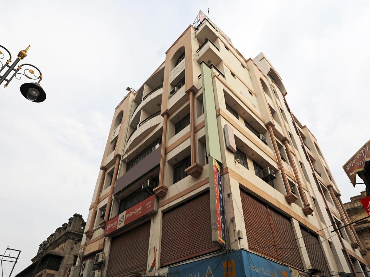 Oyo Flagship 118 Atithi Satkar Hotell Varanasi Exteriör bild